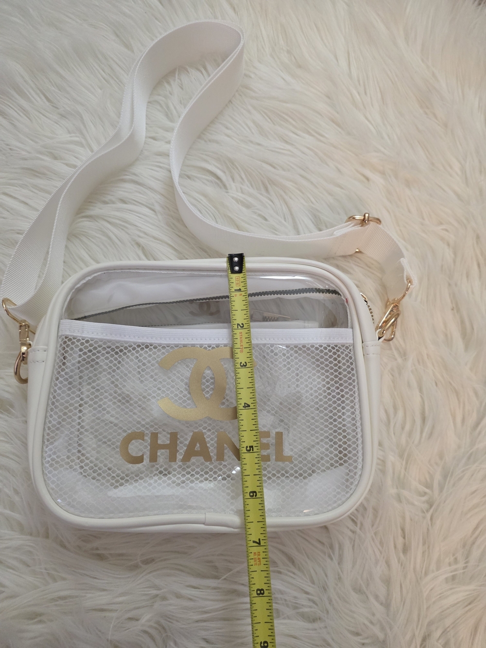 Chanel White Clear Crossbody Bag with Gold Logo - Picture 6 of 9